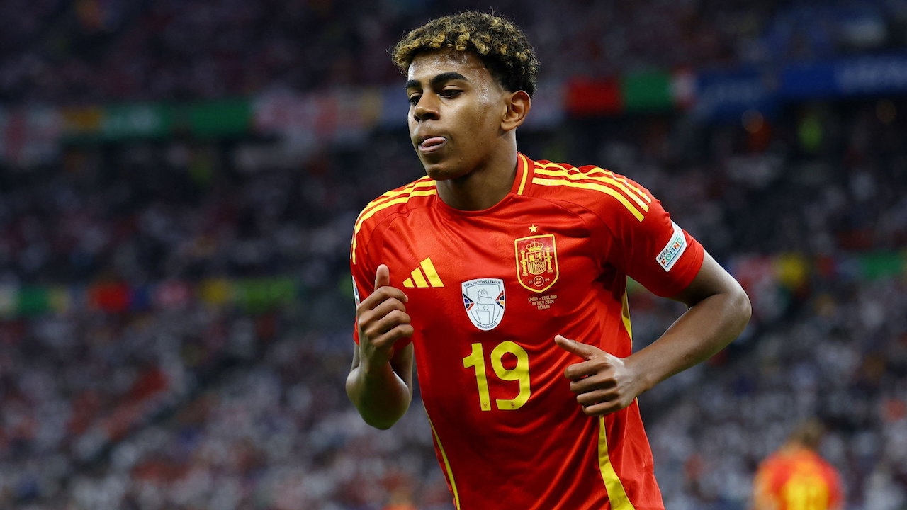 ลามีน ยามาล สตาร์ บาร์ซ่า